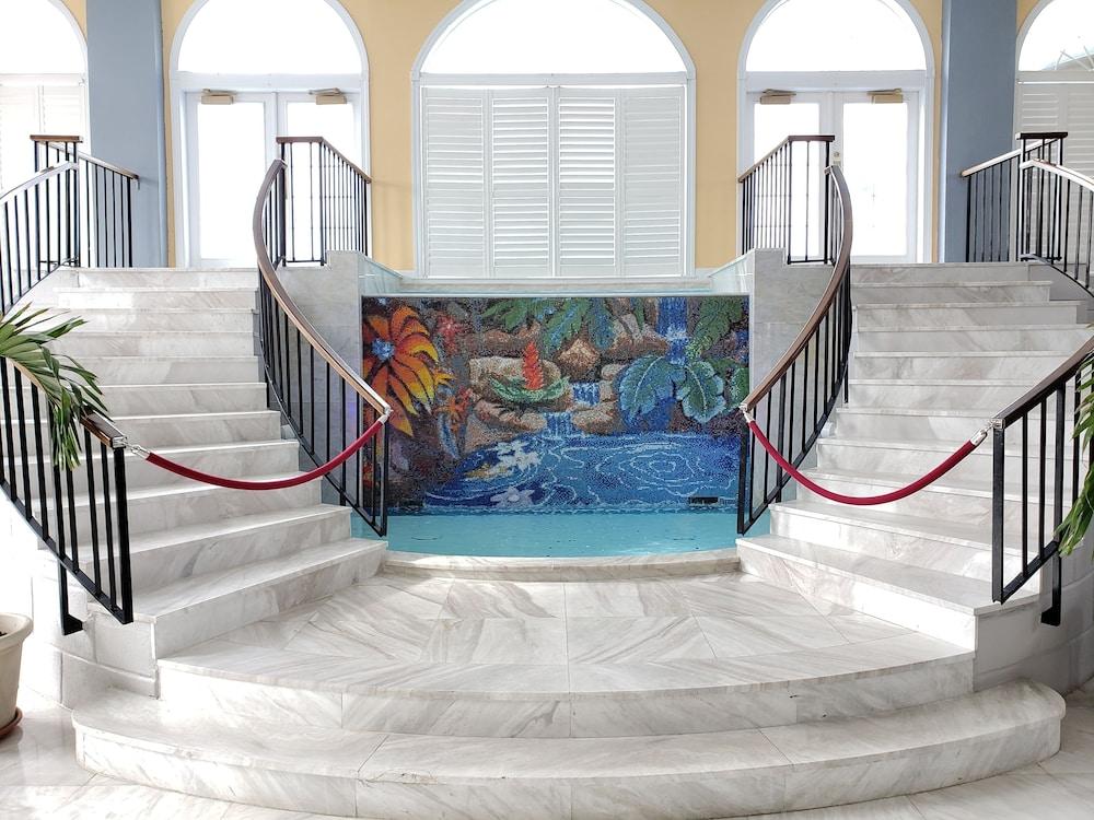 Coconut Malorie Resort Hotel, Ascend Hotel Collection Ocean City Exterior photo