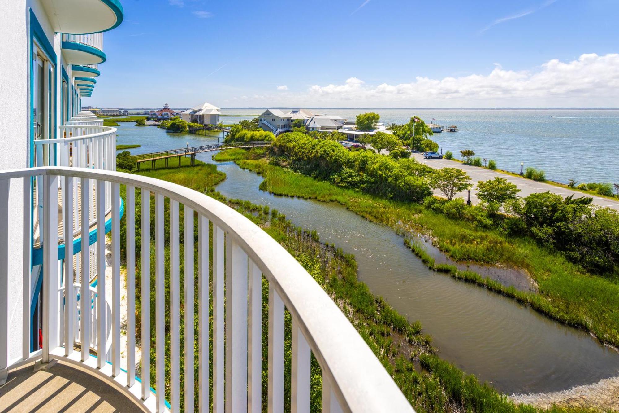 Coconut Malorie Resort Hotel, Ascend Hotel Collection Ocean City Exterior photo